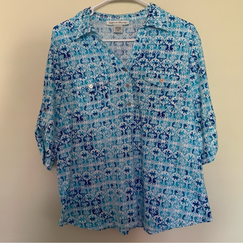 Women’s XL REBECCA MALONE White Blue Print Popover Tab-Up Sleeve Blouse